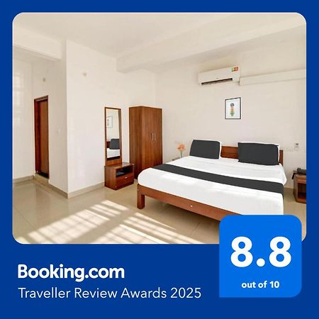 Super Collection O Madikeri City Center Near Ksrtc Bus Stand Coorg Formerly Hotel Ragsys Мадикери Екстериор снимка